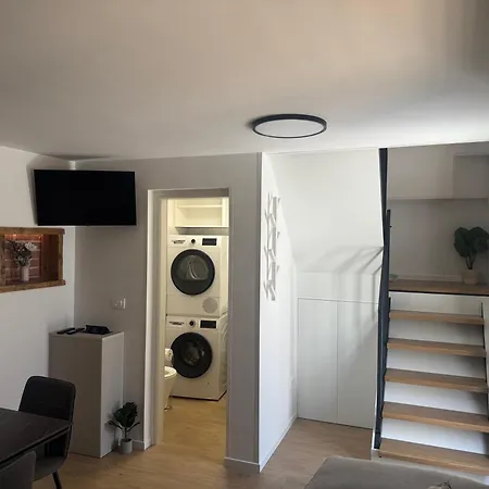 Heritage Stone House Apartment *