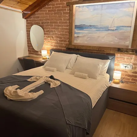 Heritage Stone House Apartment *