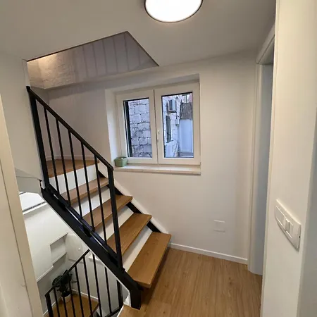Heritage Stone House Apartment